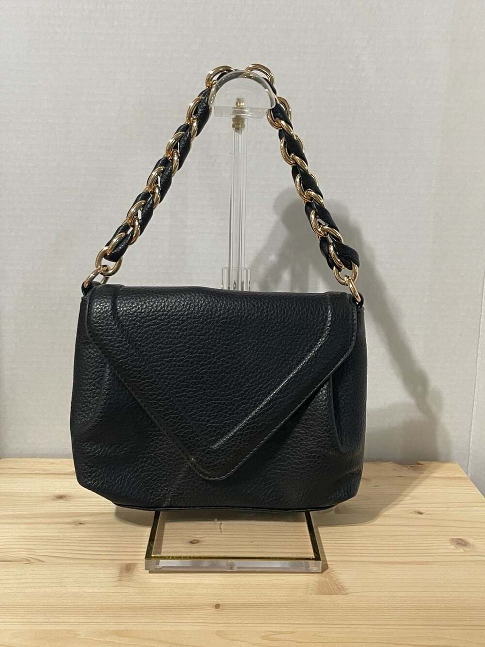 Urban Expressions Willow Black Pebbled Vegan Leather Crossbody Handbag with Chai